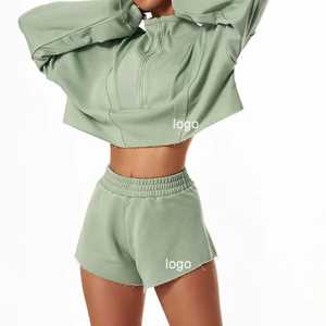 Conjunto de dos piezas de chándal deportivo de lujo para mujer, Sudadera con capucha y pantalones cortos de algodón con logotipo personalizado - Product Image 3