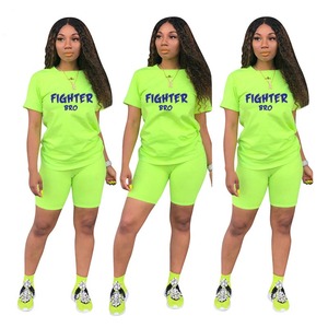 T-shirts courts pour femmes Vêtements décontractés deux pièces Survêtement Poches Loose Tops Shorts Set Femme O-Neck Casual Sets - Product Image 6