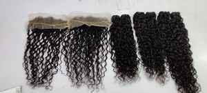 Extensions de cheveux Remy alignées sur les cuticules 100% de haute qualité Paquets de cheveux indiens bouclés naturels à donneur unique et fermeture frontale - Product Image 4