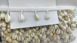 Vestidos de Novia Étnicos con Encaje de Cuentas de Primera Calidad, Diseño Ecológico con Patrón Geométrico y Encaje de Miel - Product Image 4