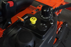 Cortadoras de césped Kubota Z232KW-42 Zero-Turn en venta a precio económico - Product Image 6