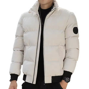 Blouson matelassé beige minimaliste pour homme, col montant, style bomber, chaud pour l'hiver, avec poignets et ourlet côtelés, blousons matelassés pour homme - Product Image 6