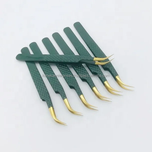 Pinces à épiler professionnelles en acier inoxydable vert courbé, pointe dorée, antistatiques et antimagnétiques, pour marque privée, vente en gros - Product Image 1