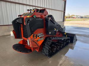 ENVÍO GRATUITO Ditch-Witch SK1550 Minicargadora Aprobada con Cilindro Hidráulico Eaton, Motor, Bomba y Caja de Cambios - Product Image 5