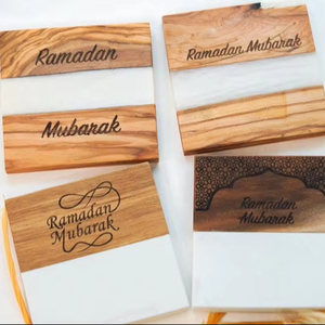 Ensemble de sous-verres en résine faits à la main de haute qualité | Sous-verres en pierre époxy personnalisés avec motifs floraux et scintillants | Verres de luxe pour cadeau - Product Image 1