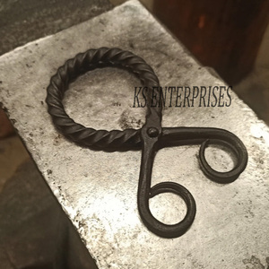 Broche en fer noir de style médiéval fait à la main unisexe Offre Spéciale en fer forgé torsadé viking accessoires de conception mariages de perles - Product Image 6