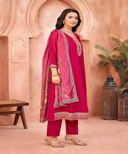 VICHITRA ATTRACTIF DE BRODERIE EN BAS AVEC DUPATTA FORMAL WEAR VÊTEMENT ETHNIQUE À PRIX DE GROS - Product Image 5