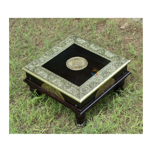 Tabouret en bois artisanal Bajot Pooja avec gravure florale en relief en métal | Chowki traditionnel pour le temple de la maison - Product Image 1