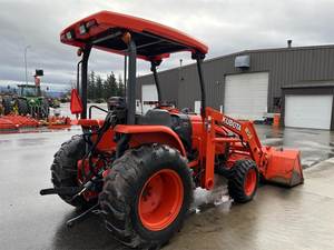 2009 Kubota รถแทรกเตอร์ M59ตักดิน, รถแทรกเตอร์อเนกประสงค์และทนทานพร้อมปั๊มเครื่องยนต์และส่วนประกอบกระปุกเกียร์ - Product Image 2