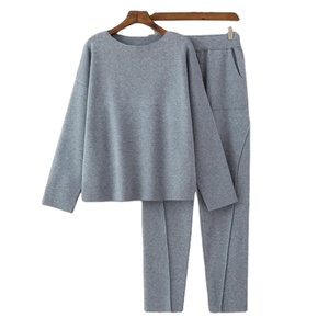 ชุดเสื้อกันหนาวไหมพรมคอโอ แขนยาว ผ้าฝ้าย 100% หนานุ่ม อุ่นสบาย สำหรับผู้หญิง พร้อมกางเกงขายาวทรงหลวม สไตล์ลำลอง - Product Image 3