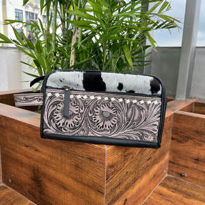 New Luxury <b>Large</b> Capacity Hand Tooled <b>Storage</b> Makeup Organizer <b>Bag</b> for Women Cowhide Travel Toiletries Cosmetic <b>Bag</b> <b>With</b> Handle - Product Image 4