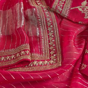 Boutique de exportación de tela de seda bordado con blusa Sari último exclusivo Sari étnico nupcial bodas impresionante diseño de túnica - Product Image 2