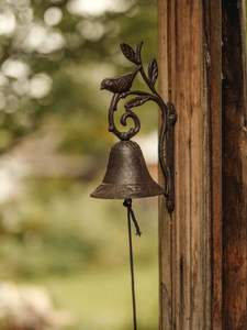 Mangeoire à oiseaux en métal de jardin suspendu décoration extérieure Construction en fer Durable Station d'alimentation d'oiseaux résistante aux intempéries pour pelouse - Product Image 4