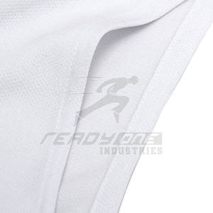 Ensemble d'uniformes de basketball pour homme avec bordure contrastée et coupe athlétique dégradée Ensemble maillot et short de basketball pour homme - Product Image 3