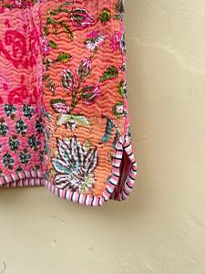 Gilet en coton imprimé tigre, patchwork, fait main, veste indienne matelassée Kantha, doux et confortable, veste patchwork pour femmes - Product Image 6