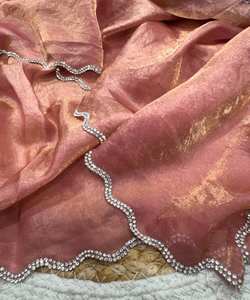 ESPACE DE LUXE SOIE JARKAN DIAMANT TRAVAIL SAREE AVEC BLOUSE INCOSSÉE VÊTEMENT VÊTEMENT ETHNIQUE SOIRÉE PRIX DE GROS saree - Product Image 3