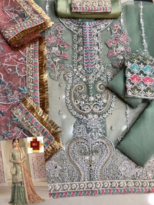 ชุดปากีสถานสีเขียวอ่อนและสีพีช,เสื้อผ้าออร์แกนซ่าและเน็ต DUPATTA คุณภาพสูง SALWAR KAMEEZ GARARA BY WS INTERNATIONAL - Product Image 3