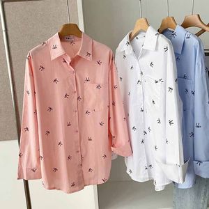 Venta al por mayor camisa de Estilo Vintage para las mujeres 100% de algodón de la mejor calidad de tela Turn Down Collar Loose Fit camisa de las mujeres - Product Image 5