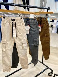 Nouvelle tendance pantalon cargo pour homme de haute qualité avec personnalisation en couleur unie pantalon cargo en coton sergé pour homme fabriqué au Bangladesh - Product Image 6