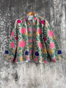 เสื้อแจ็คเก็ตยาวปักลายซูซานีผ้ากำมะหยี่พรีเมียม – เสื้อโค้ทโบฮีเมียนลายดอกไม้สไตล์ชาติพันธุ์ทำมือสำหรับผู้หญิง - Product Image 4