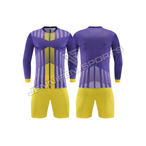 Uniformes de fútbol de alta calidad para hombres, camiseta de equipo de club personalizada + conjunto corto, 100% tela de poliéster, sublimación impresa - Product Image 3