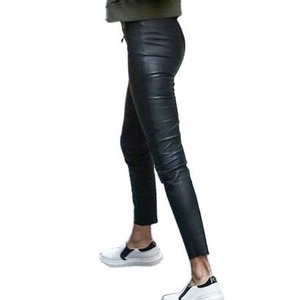 Pantalons en cuir pour femmes de haute qualité fabriqués sur mesure par OEM-élégants et confortables pour toutes les occasions - Product Image 5