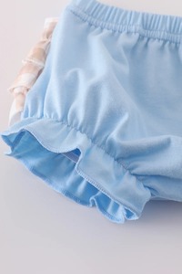 ชุดสองชิ้นน่ารักสำหรับเด็กทารกหญิงชุดบลูมเมอร์ปักลายดอกกิงแฮมสำหรับฤดูร้อนสีเบจ - Product Image 5