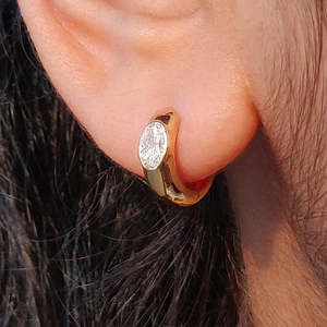 ต่างหูห่วงเพชรโนวา ไดมอนด์ ฮักกี้ - Product Image 1