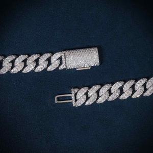 Bracelets et joncs en or 14 carats avec moissanite 10 mm sertie et chaîne maille cubaine Miami - Product Image 5