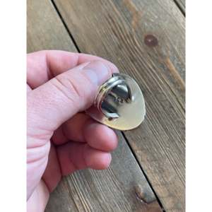 Bague en argent sterling faite à la main par Eddie Secatero, motif cheval sauvage et pierre naturelle sertie en clos, taille 9, pour usage quotidien - Product Image 6