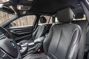 สภาพดีเยี่ยม รถมือสอง ปี 2018 บีเอ็มดับเบิลยู 328d xDrive Sports Wagon เครื่องยนต์เทอร์โบดีเซล - Product Image 1