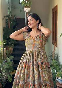 แม็กซี่ผ้าฝ้ายเนื้อนุ่มที่สวยงามทำจากการผสมผสานที่สวยงามของการพิมพ์คาลามารี - Product Image 3