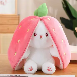 Kreative lustige Puppe Karotte Kaninchen Plüsch tier Gefüllte weiche Hase versteckt in Erdbeer hasen Spielzeug für Kinder Mädchen Geburtstags geschenk