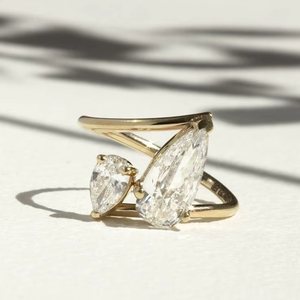 Bijou tendance pour femme en or 18 carats plaqué or, serti de diamants ronds taillés brillants torsadés, certifié IGI, avec accents de diamants - Product Image 1