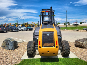 Montacargas con pluma elevadora Case 588H usado del 2023 - Product Image 5