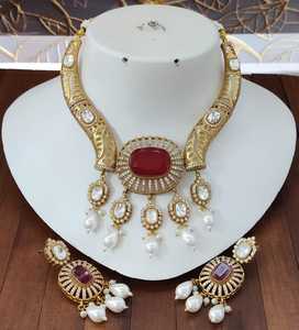 Ensemble de collier en pierre double, laiton, perle blanche, moissanite, qualité supérieure, pour femmes, parfait pour les occasions festives, les mariages - Product Image 2