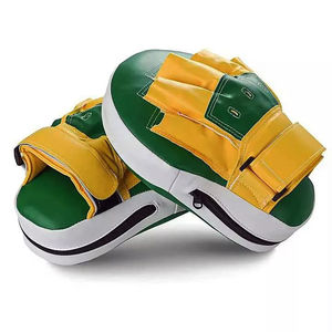 Almohadillas de enfoque de entrenamiento de boxeo MMA de cuero genuino con logotipo personalizado de alta calidad Muay Thai acolchado para perforar tus propios guantes de artes marciales - Product Image 4