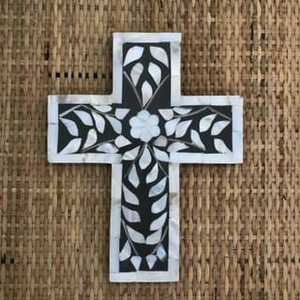 Cruz de madreperla cristiana árabe hecha a mano para decoración espiritual y bendiciones para el bautismo y el regreso a la escuela - Product Image 3