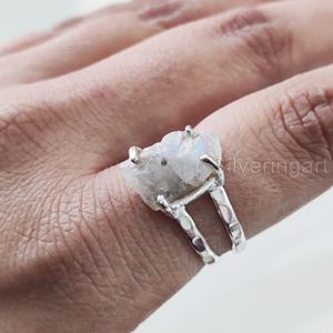 Anillo de Plata de Ley 925 con Piedra Natural de Labradorita, Diseño Martillado de 2 Bandas, Joyería de Piedra Natural para Mujer, Regalo de Navidad - Product Image 4