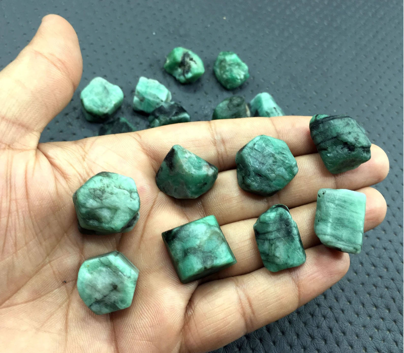 สีเขียว