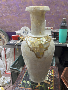 Vase à fleurs en résine écologique artisanal pour la décoration de la maison, du salon et de la table |   Vase de mariage traditionnel de designer |   Taille personnalisée - Product Image 5