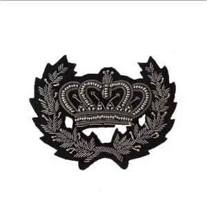 Badges brodés faits main de luxe, écussons personnalisés - Tissu écologique (toile) pour vêtements, chapeaux, gants |   Classique personnalisé - Product Image 4
