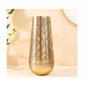 Vase en aluminium à texture martelée élégant Vase à fleurs en métal décoratif de table moderne idéal pour la décoration de la maison, du bureau ou du salon - Product Image 6