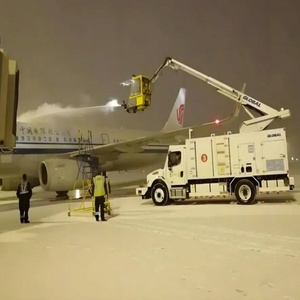 Camión Deshielteador de Aviones, Vehículo para Eliminar Hielo y Nieve - Product Image 6