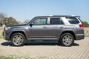 2011 IV RONNER SUV Turbo Engine Auto matic Leather Seats <b>Panoramic</b> Sunroof LED Headlights - Product Image 6