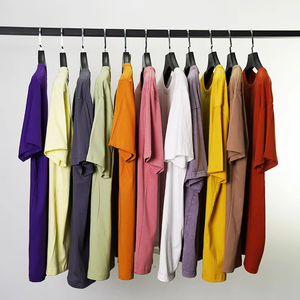 Camiseta de algodón personalizada de alta calidad para hombre, estilo urbano, corte regular, hombros caídos, logo impreso, peso pesado, ecológica, de secado rápido - Product Image 1