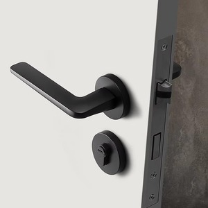 Poignée de porte noire design avec poignée cylindrique forte de style minimal pour une utilisation intérieure dans le bureau à domicile ou la chambre à coucher. - Product Image 3