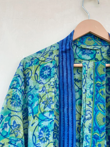 White and Black Crepe <b>Silk</b> <b>Kimono</b> Robe Vintage Hand-Stitched Breathable Soft V-neck for Autumn/Spring/Summer Daily Use - Product Image 2