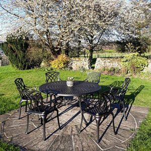 Ensemble table et chaise d'extérieur en fonte à huit places pour balcon jardin patio avec un élégant travail de design antique vintage - Product Image 3