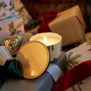Pot à bougie en métal imprimé personnalisé avec couvercle doré pour la décoration de fête de Noël à la maison au meilleur prix - Product Image 5